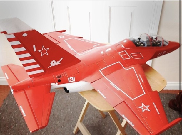 jet-edf-model-yak-130-big-4