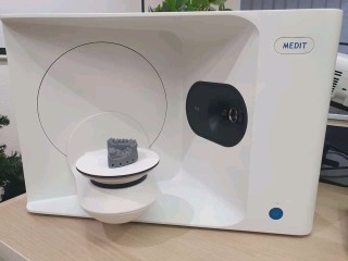 medit-t710-tabletop-3d-dental-scanner