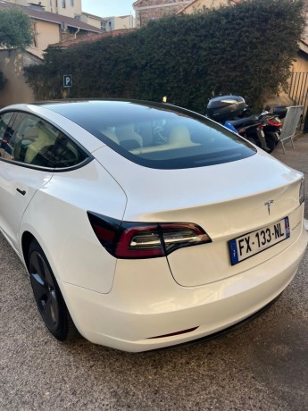 tesla-model-3-long-big-1