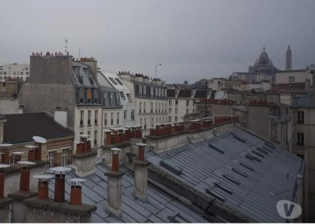 tres-calme-studio-sur-deux-niveau-vue-sacre-coeur-big-0