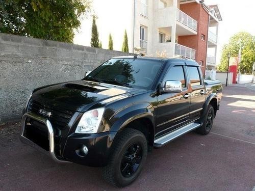 isuzu-d-max-pick-up-4x4-crew-30-ls-mt-urban-jungle-big-0