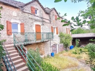 vente-de-maison-a-5-pieces-de-180m2