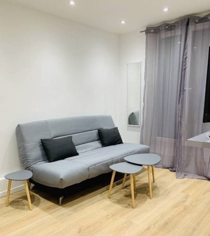 studio-meuble-tout-confort-refait-a-neuf-big-0