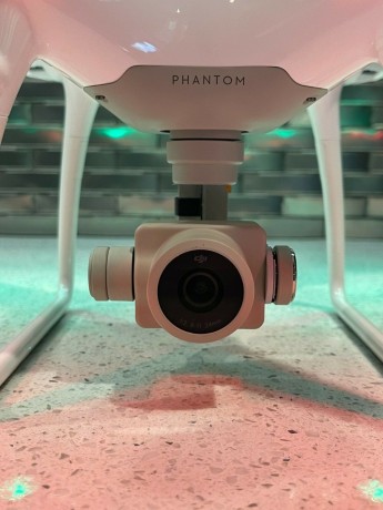 drone-dji-phantom-4-pro-v20-big-0