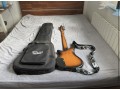 guitare-a-cinq-cordes-small-4