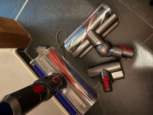 dyson-v11-big-1