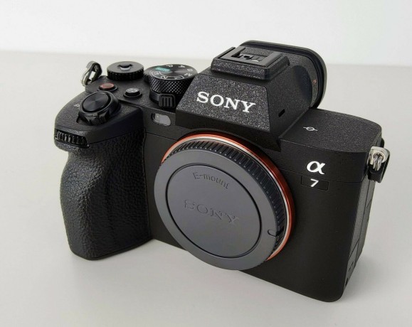 sony-a7-iv-quasi-neuf-big-1